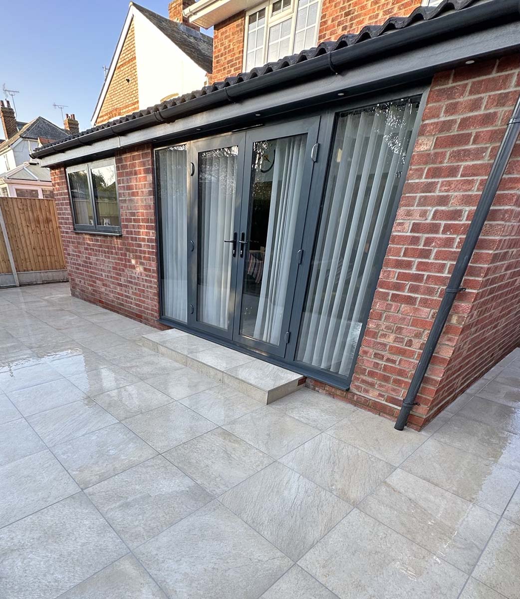 Quarzite Bianco 20mm Outdoor Porcelain Paving - 900 x 600