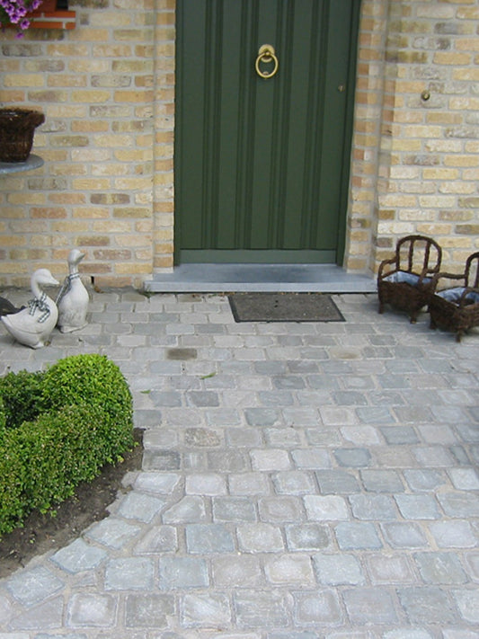 Kandla Grey Cobbles Slabs