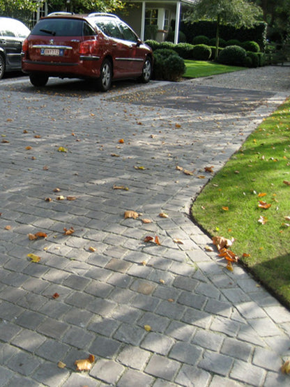 Kandla Grey Cobbles Slabs
